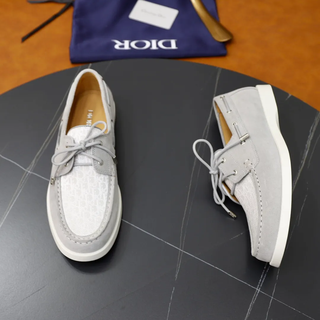 Ex-factory price: 540🙅‍♂️🙅‍♂️🙅‍♂️ Brand: Dior DIOR Standard code: Men's code 38/44 (45 can be customized) Grade: Same as the official website Material: Original cowhide stitching, cowhide lining, original TPU wear-resistant soft outsole Style categories: Leisure and sports version, footwear for driving, young fashion, European and American trends, British style Color: actual picture color